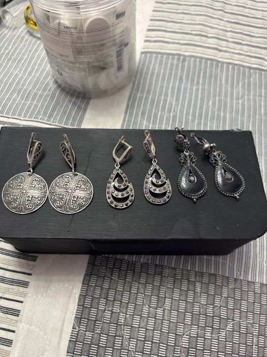 Продам серьги серебро