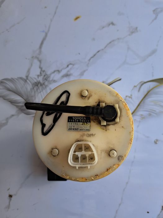 Топливный насос в сборе