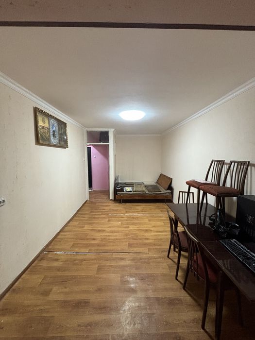 Одна комнатная квартира (без маклер)