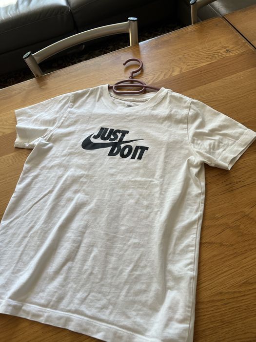 Бяла тениска nike