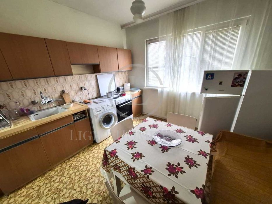 Продава се Тристаен апартамент в Пловдив, Кючук Париж - 86 кв.м за 795 €/кв.м - Снимка #1