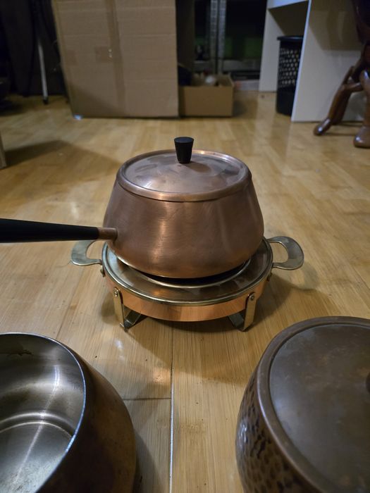 Vase din arama si incalzitor