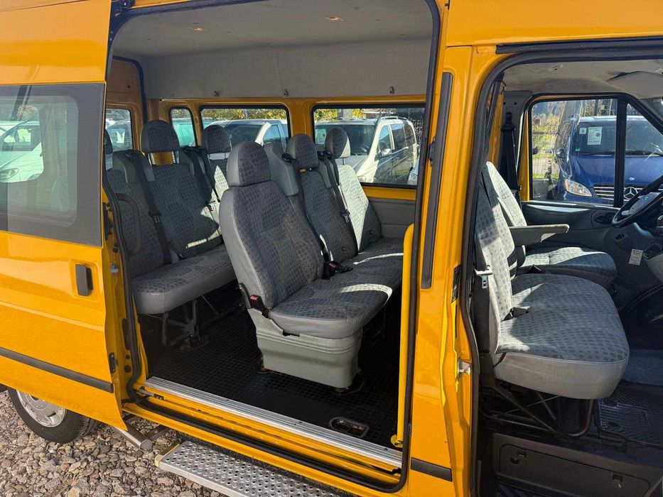Ford Transit 9 locuri clima 2012