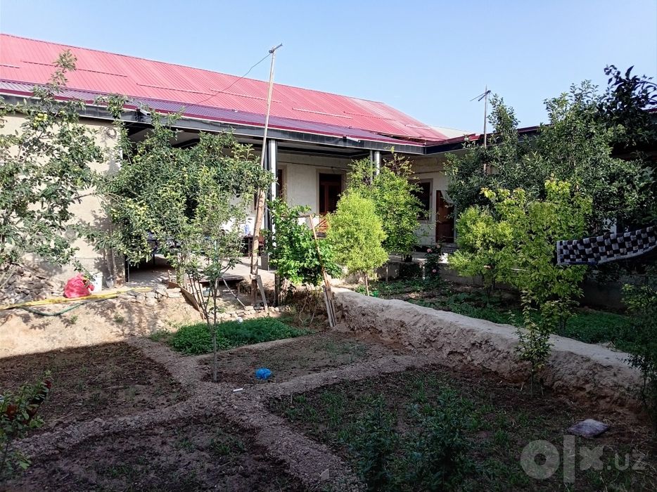 6 so'tiqli hovli