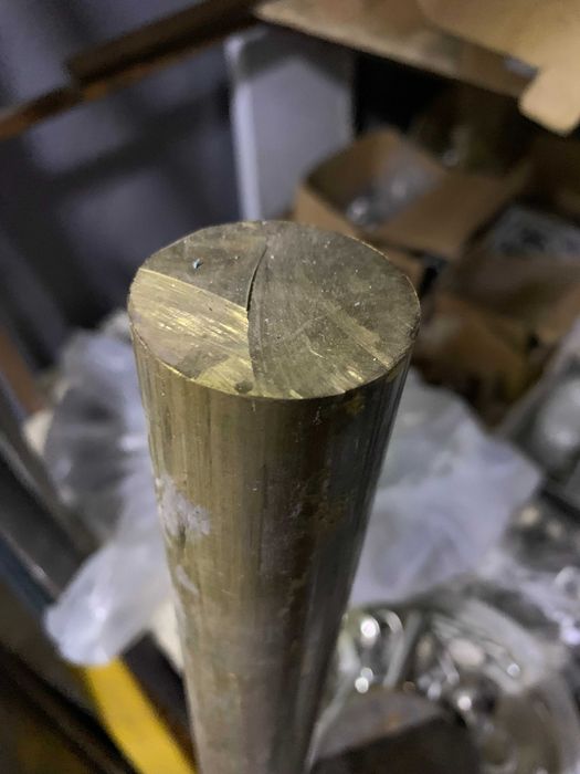 Круг (Прут)  ф 45 Латунный  длина 4м   резка можно . Круг Ф40  Латунн