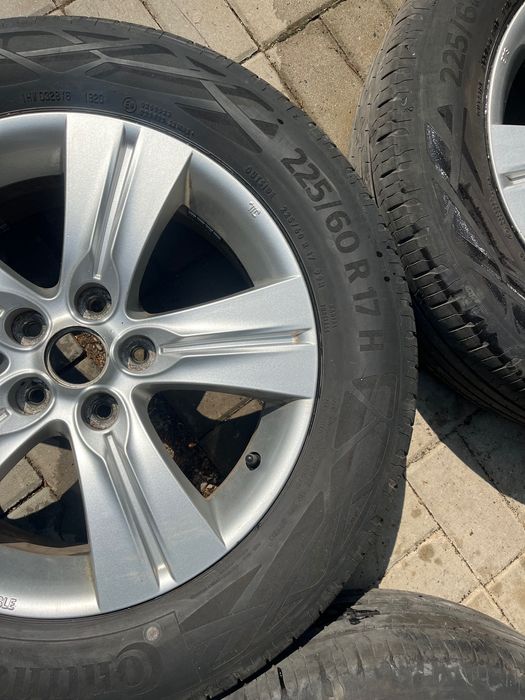 Vând set roți originale Kia 5x114.3 17’