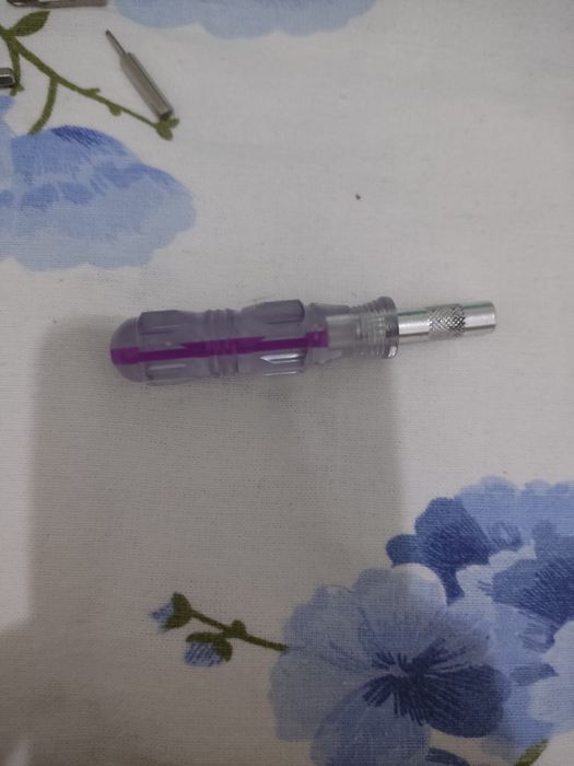 Отвёртка маленькая