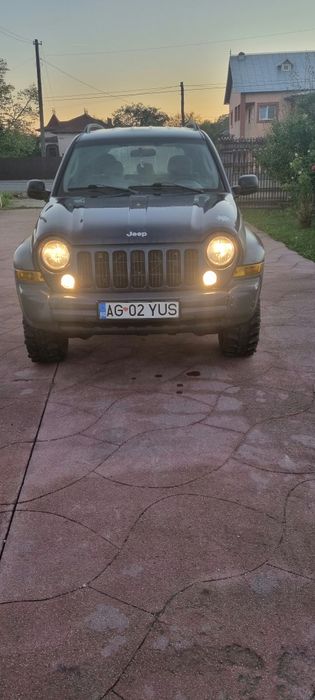 Jeep Cherokee 2006 diesel, 3.950 € — imagine 3