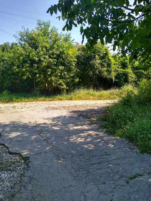 продава къща в село Горна Бешовица