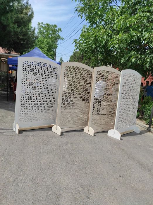 Prokat Stul Naves Shirma Agrajdeniya Toʻsiq Toʻsadigan Dastavka bor