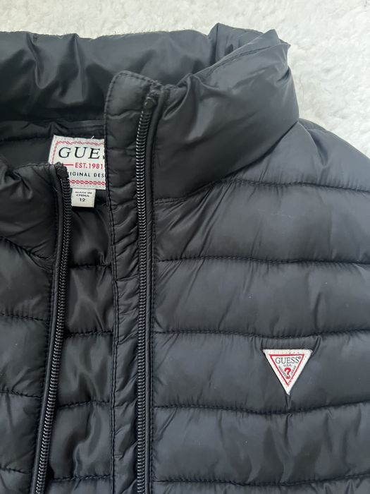 Детско яке и грейка guess