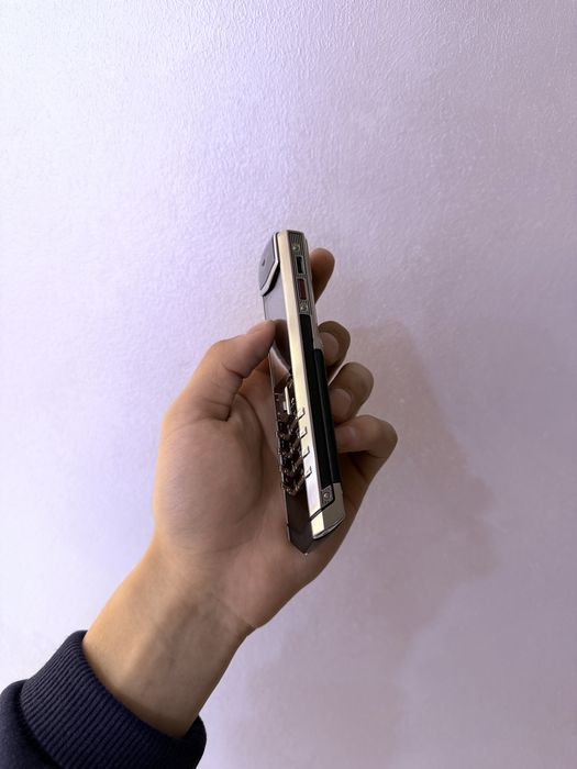 Vertu Signature Model S /