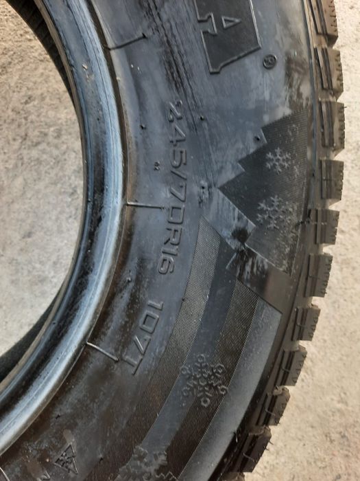 Покрышка зима отличная