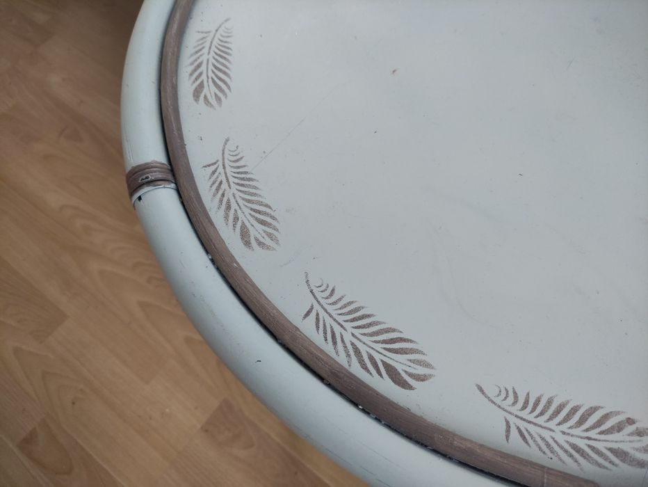 Masuta terasă bambus, masa rotunda alba, masa vintage