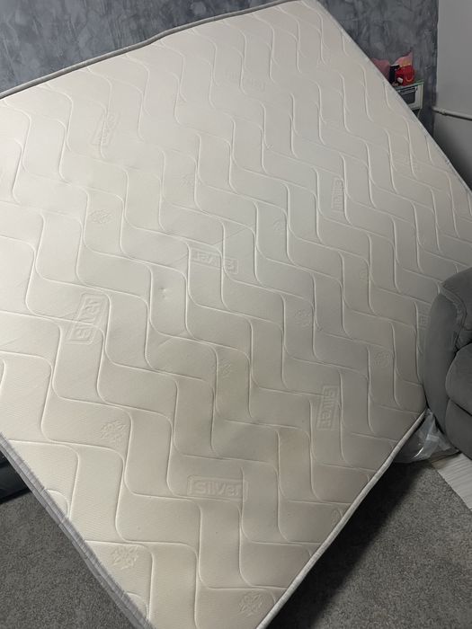 Saltea ferma 160/200/30 cu spuma de memorie