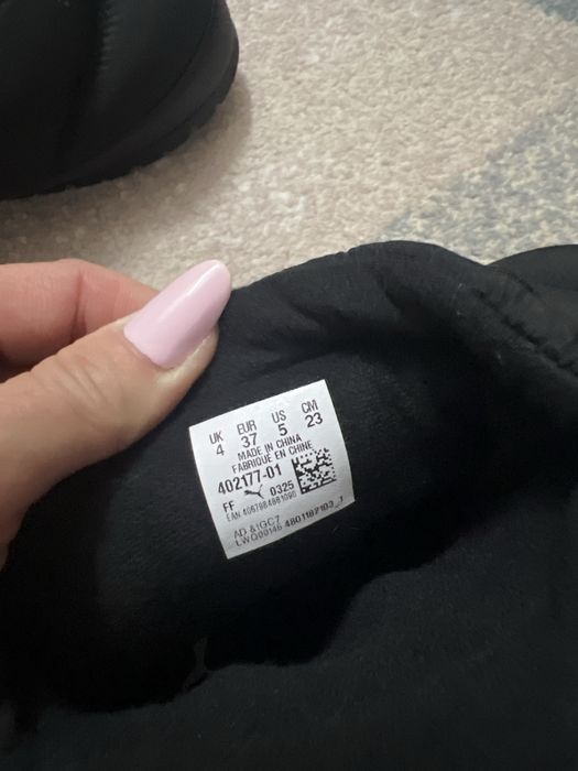 Ghetuțe Puma negre mărimea 37 noi