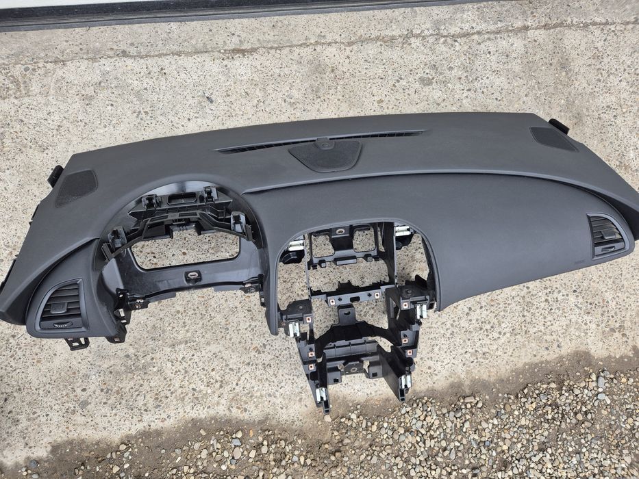 Plansa De Bord cu Airbag Opel Astra J 2009-2014 Volan stinga.