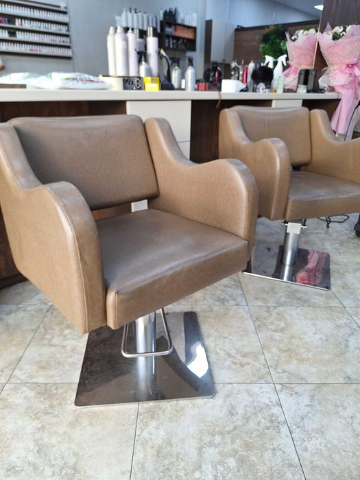 Фризьорски столове
