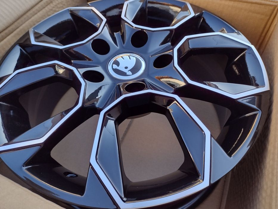 Jante 15 Skoda VRS Octavia 2 II,  Octavia 3 III
Prindere 5 x 112 R15