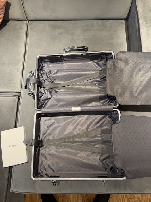 Rimowa classic cabin aluminium nou,sigilat | aduc pe comanda orc model