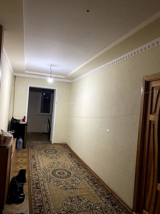 Юнусабад 18 квартал. Продается квартира  3/4/4