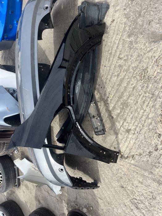 2 броя десен калник Audi E-Tron