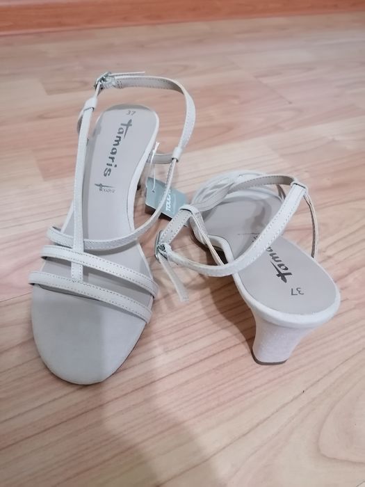 Sandale Tamaris crem