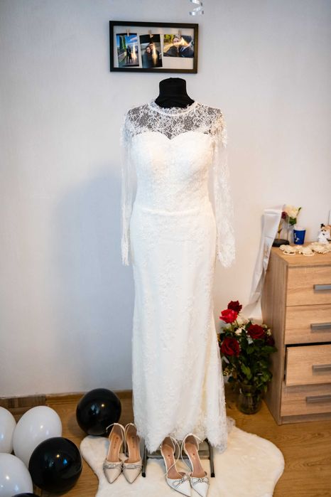Vând Rochie de mireasă.