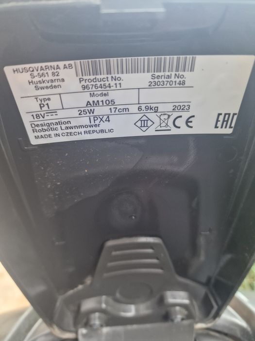 Robot tuns gazon Husqvarna Automower 105