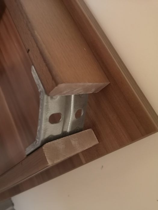 Стилна кухненска разтегателна маса,