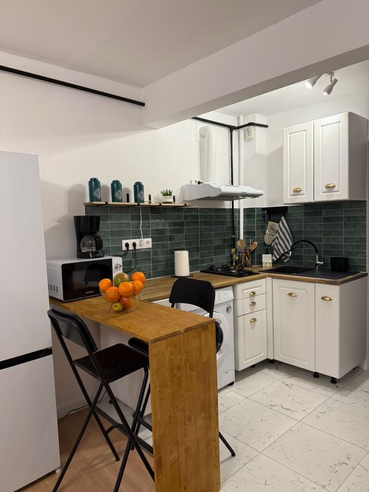 Inchiriez garsoniera