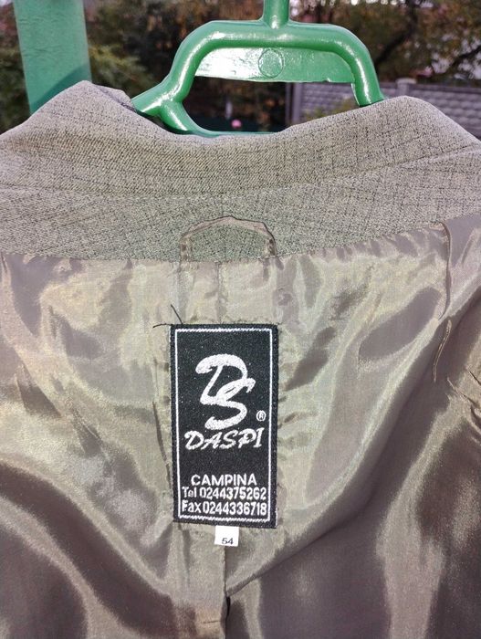 Costum barbati - marimea 54 - calitate si stare foarte buna