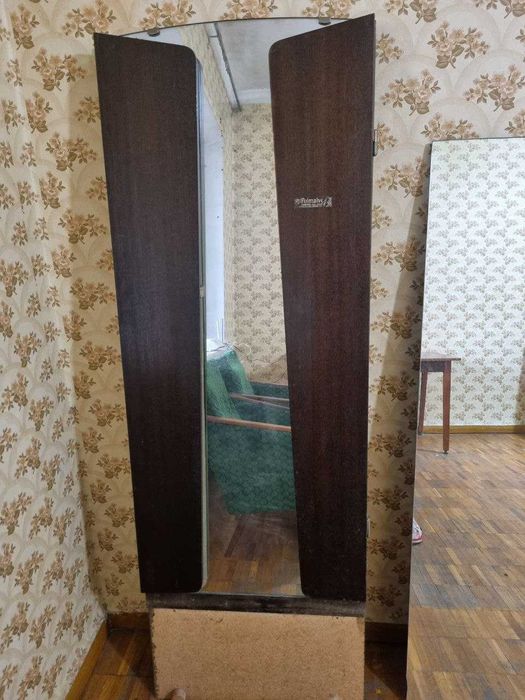 Невероятный антикварный трельяж с зеркалом размером 120х46х50