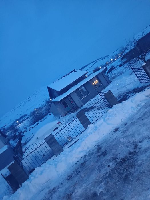 Casa de vanzare in Caianu Vama