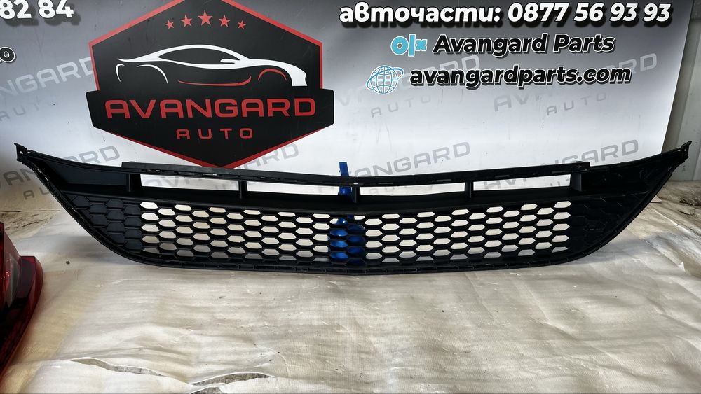 Mercedes A W177 AMG предна решетка