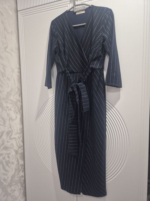 Продам платья в отличном состоянии.