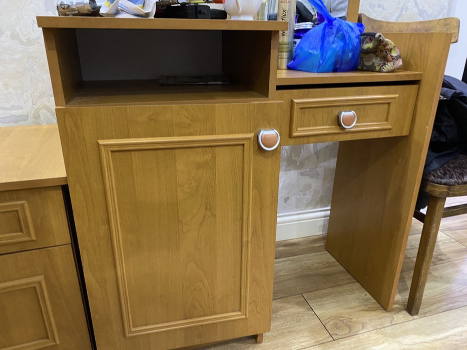 Продам спальний гарнитур