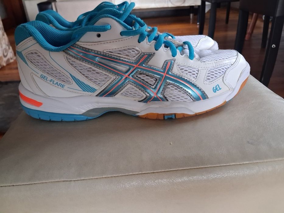 Дамски маратонки Асикс 39