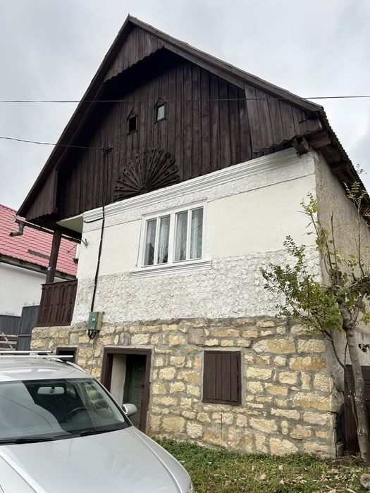 Vind casa de locuit cu CF