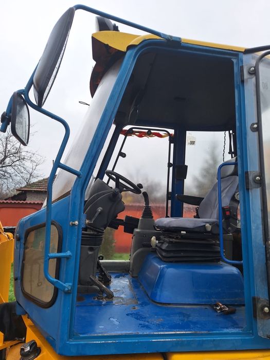 Vând BuldoExcavator Recent Adus din Italia