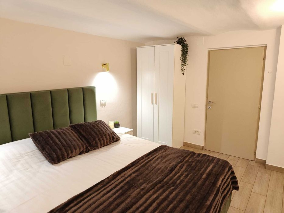 Proprietar închiriez apartament 2 camere Sector 4 - Parcul Carol