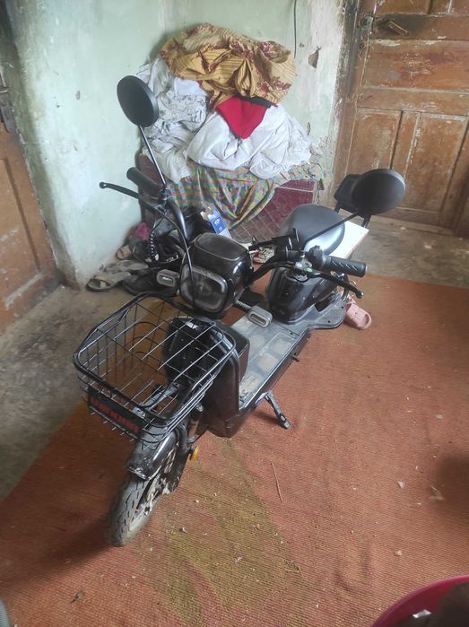 Электро скутер хорошее состояние