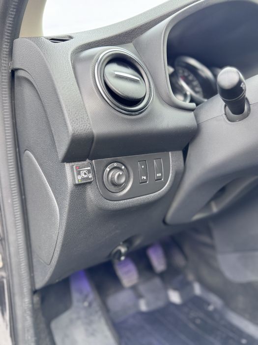 Sandero stepway 0.9 GPL  FULL