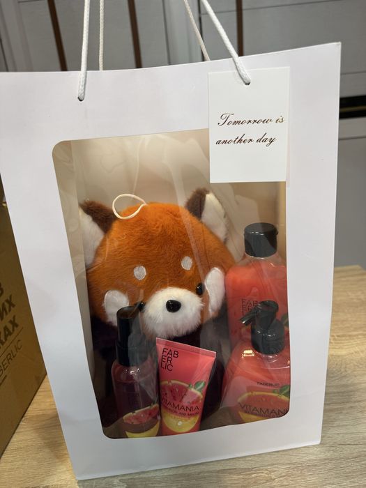 Подарочные боксы корзины