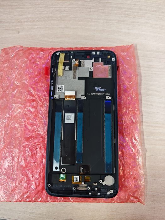 Nokia 7.1 оригинален дисплей с рамка и тъчскрийн черен нов