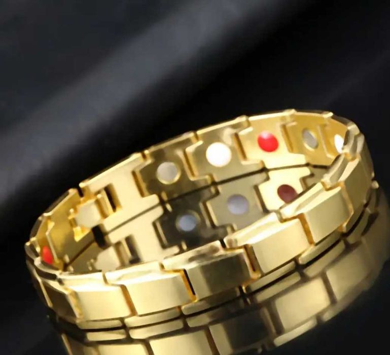 Продавам Магнитни гривни от титан