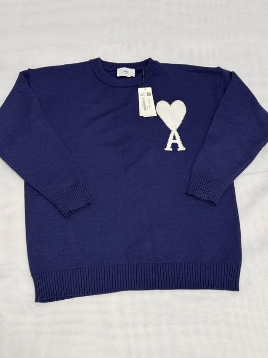 Продается свитер Ami + кеды