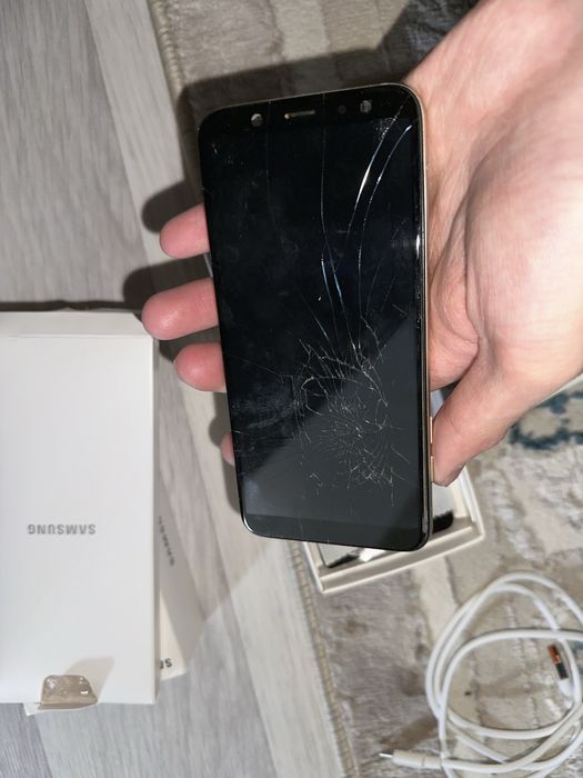 Телефон на запчасти