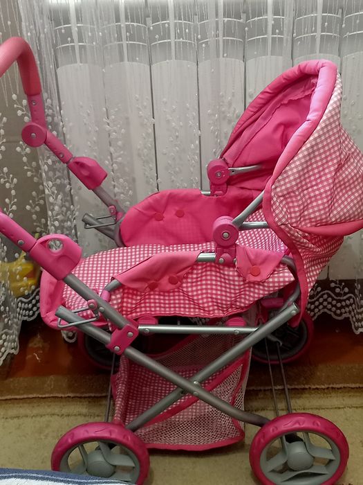 Коляска для кукол