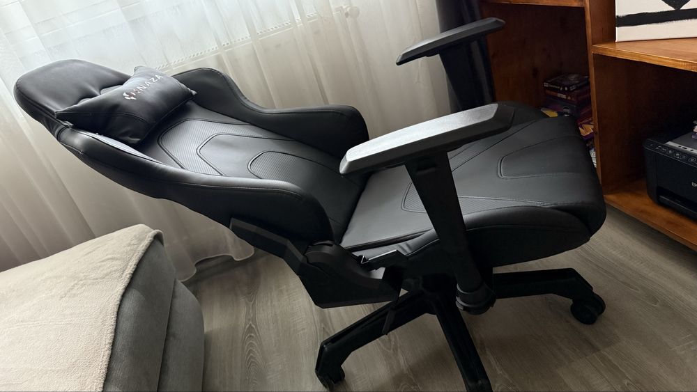 Inaza Obsidian Black Scaun gaming/office